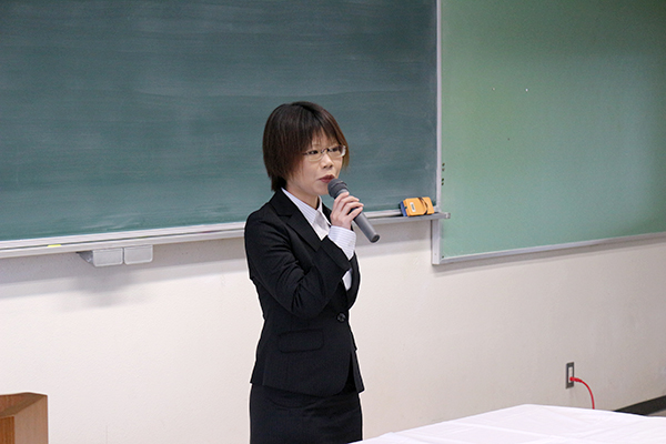 外部審査員の村上由香さん
